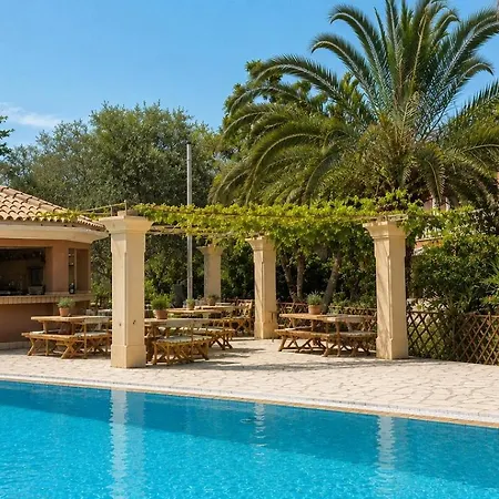 Pool Balcony 8 بيت ضيافة